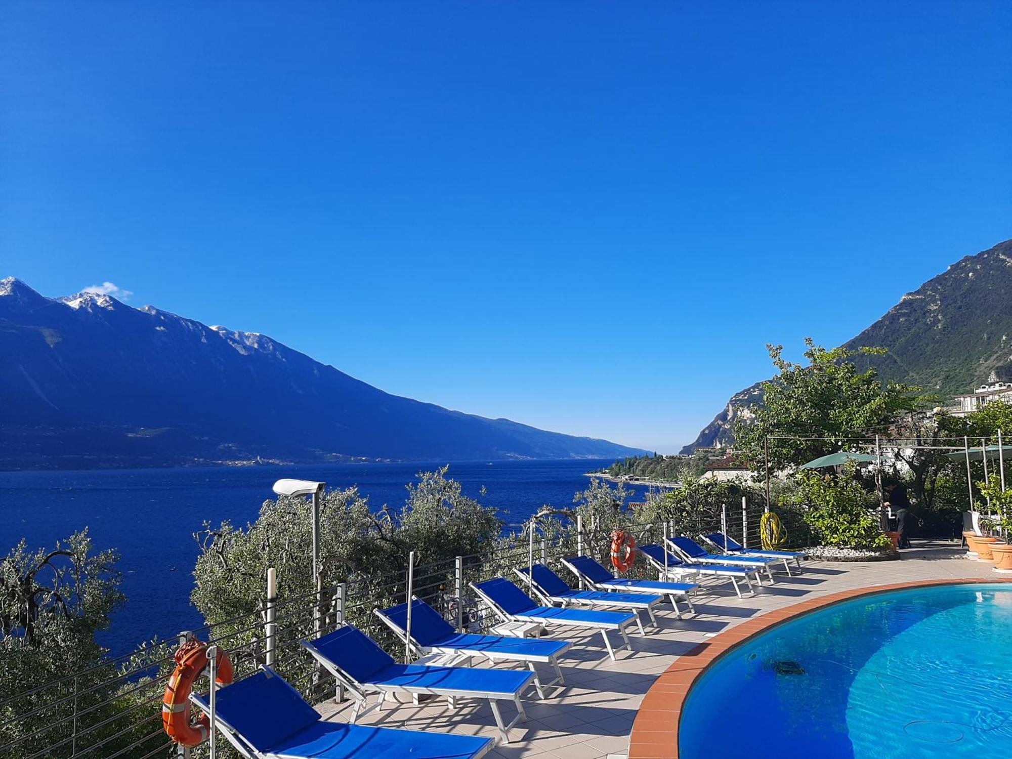 Hotel Augusta Garni Limone sul Garda Zewnętrze zdjęcie