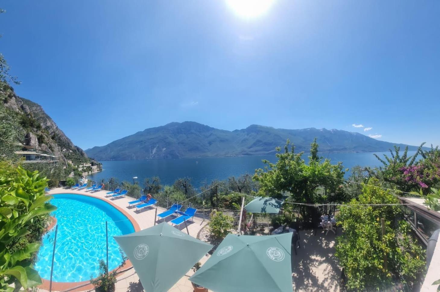 Hotel Augusta Garni Limone sul Garda Zewnętrze zdjęcie